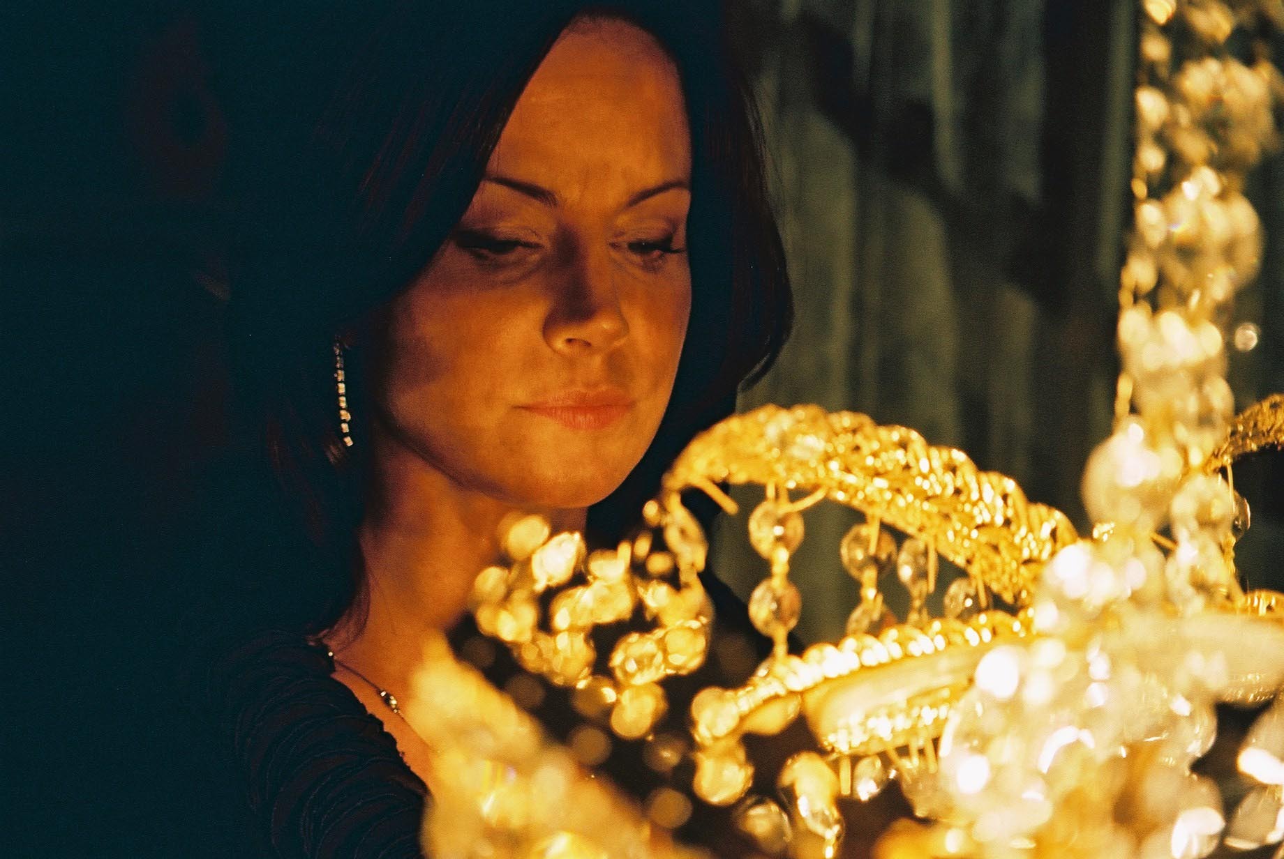 Still of Sarah Matravers in Saxon (2007)