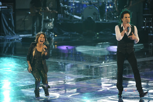 Still of Pat Monahan and Vicci Martinez in The Voice (2011)