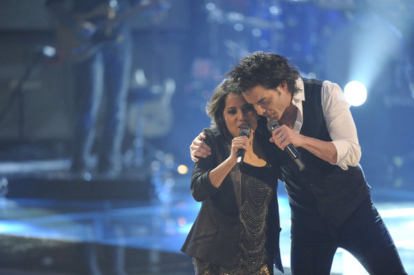 Still of Pat Monahan and Vicci Martinez in The Voice (2011)