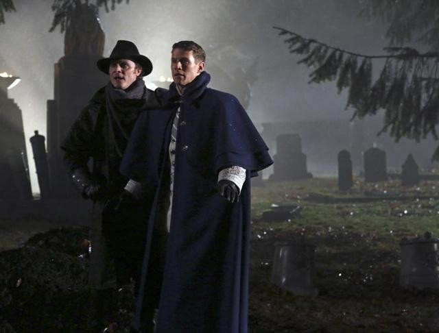 Still of David Anders and Chad Michael Collins in Once Upon a Time (2011)