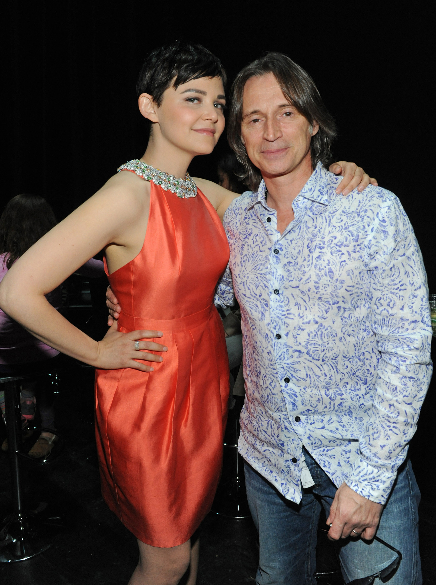 Robert Carlyle and Ginnifer Goodwin at event of Once Upon a Time (2011)