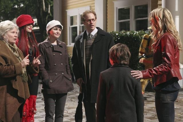 Still of Beverley Elliott, Ginnifer Goodwin, Jennifer Morrison, Meghan Ory, Raphael Sbarge and Jared Gilmore in Once Upon a Time (2011)