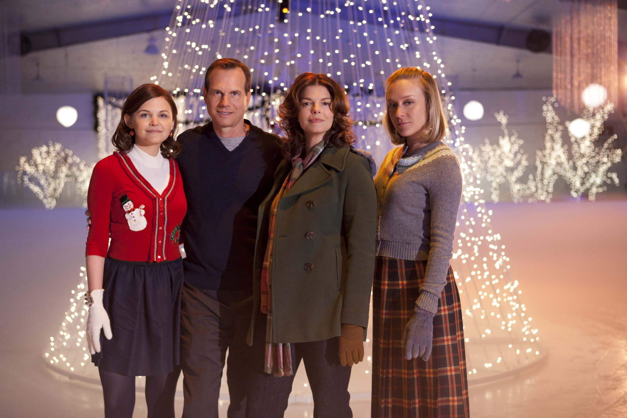 Still of Bill Paxton, Jeanne Tripplehorn, Chloë Sevigny and Ginnifer Goodwin in Big Love (2006)