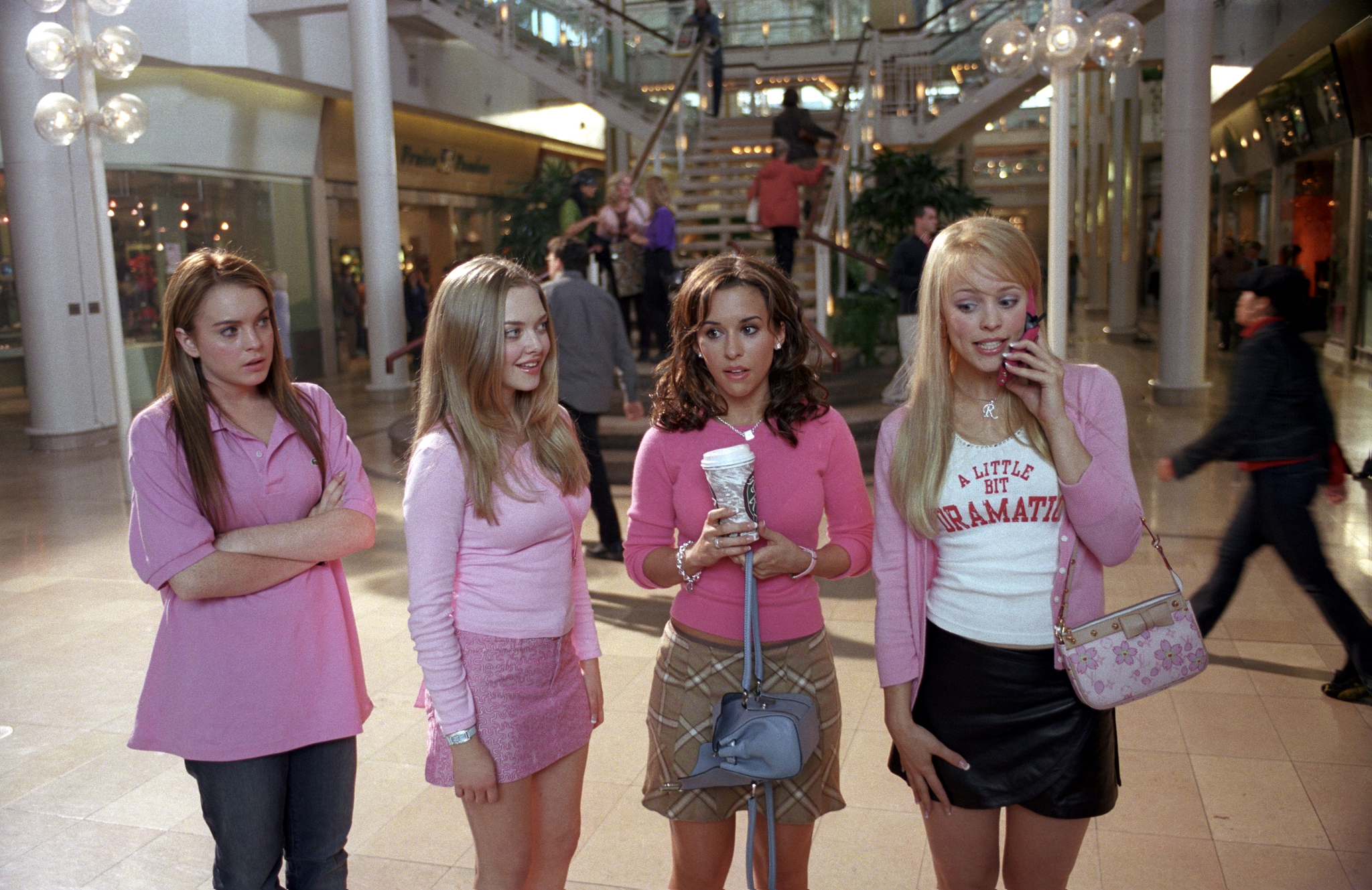 Still of Lacey Chabert, Lindsay Lohan, Rachel McAdams and Amanda Seyfried in Naujoke (2004)