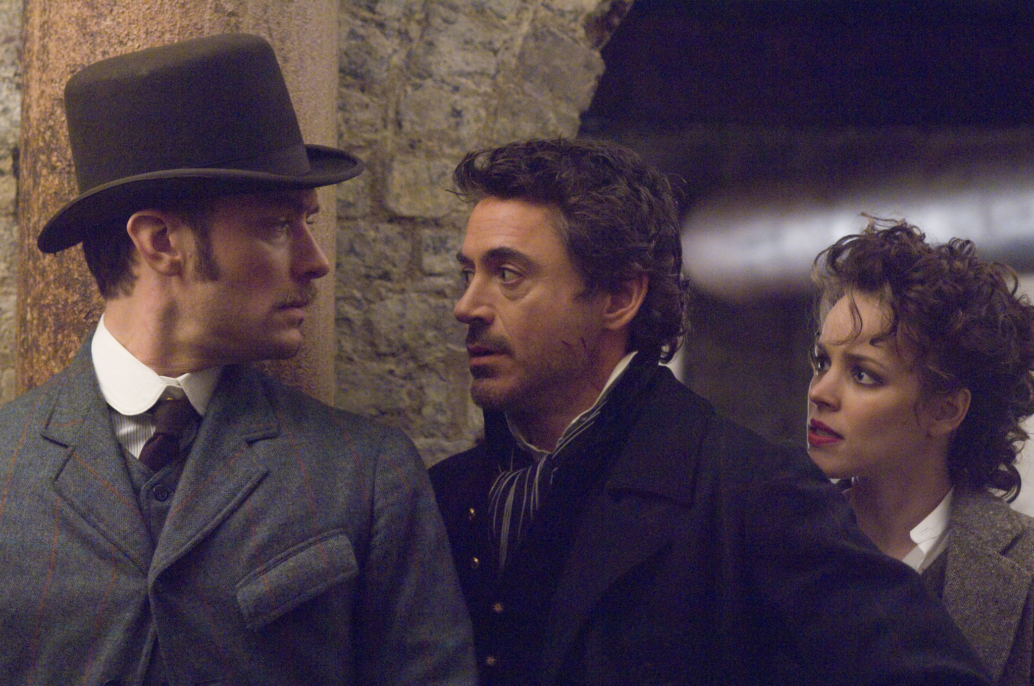 Still of Jude Law, Robert Downey Jr. and Rachel McAdams in Sherlock Holmes (2009)