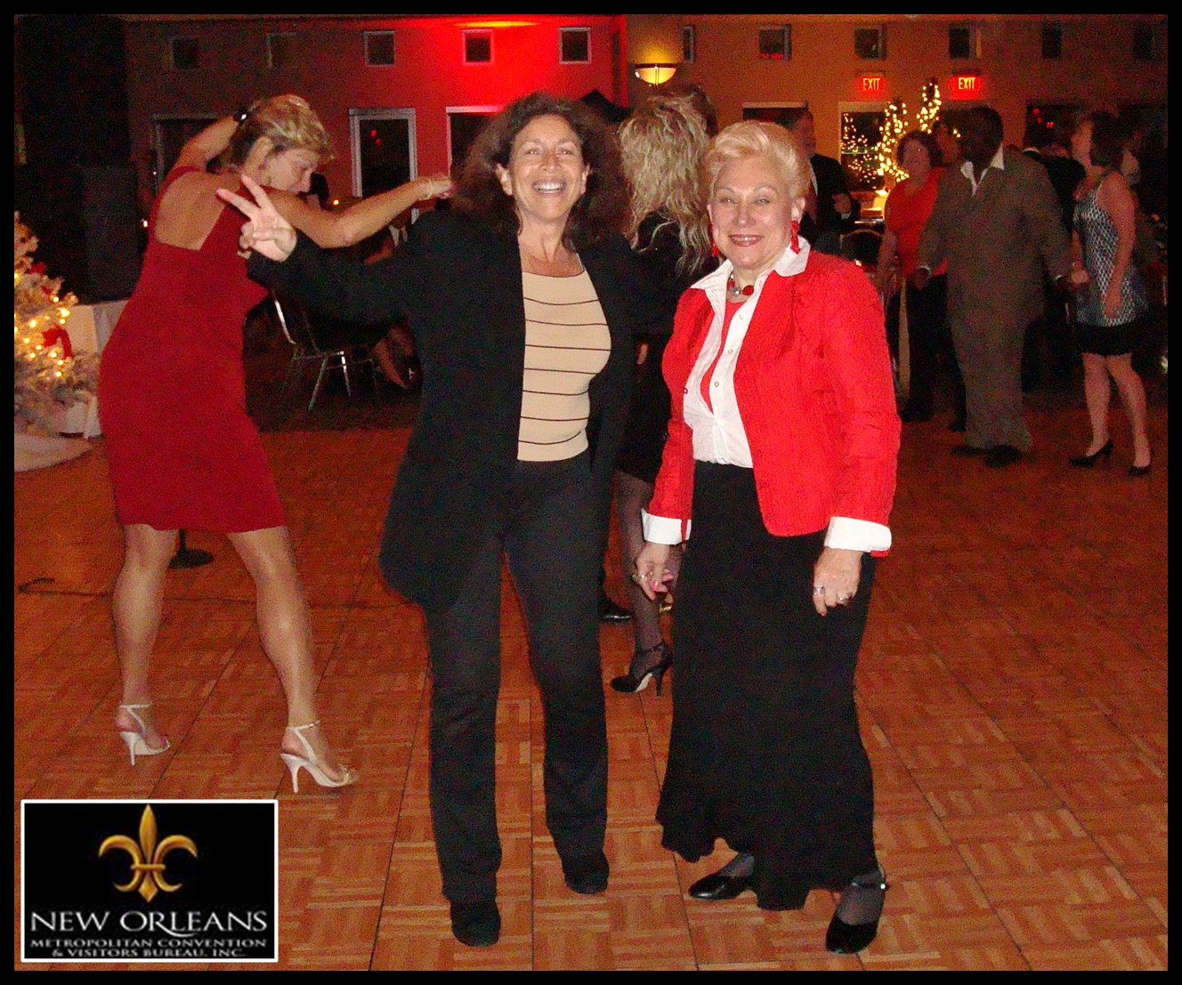Daena Smoller and the Countess Bonnie Broel (House of Broel owner) at a New Orleans CVB X-Mas Party.