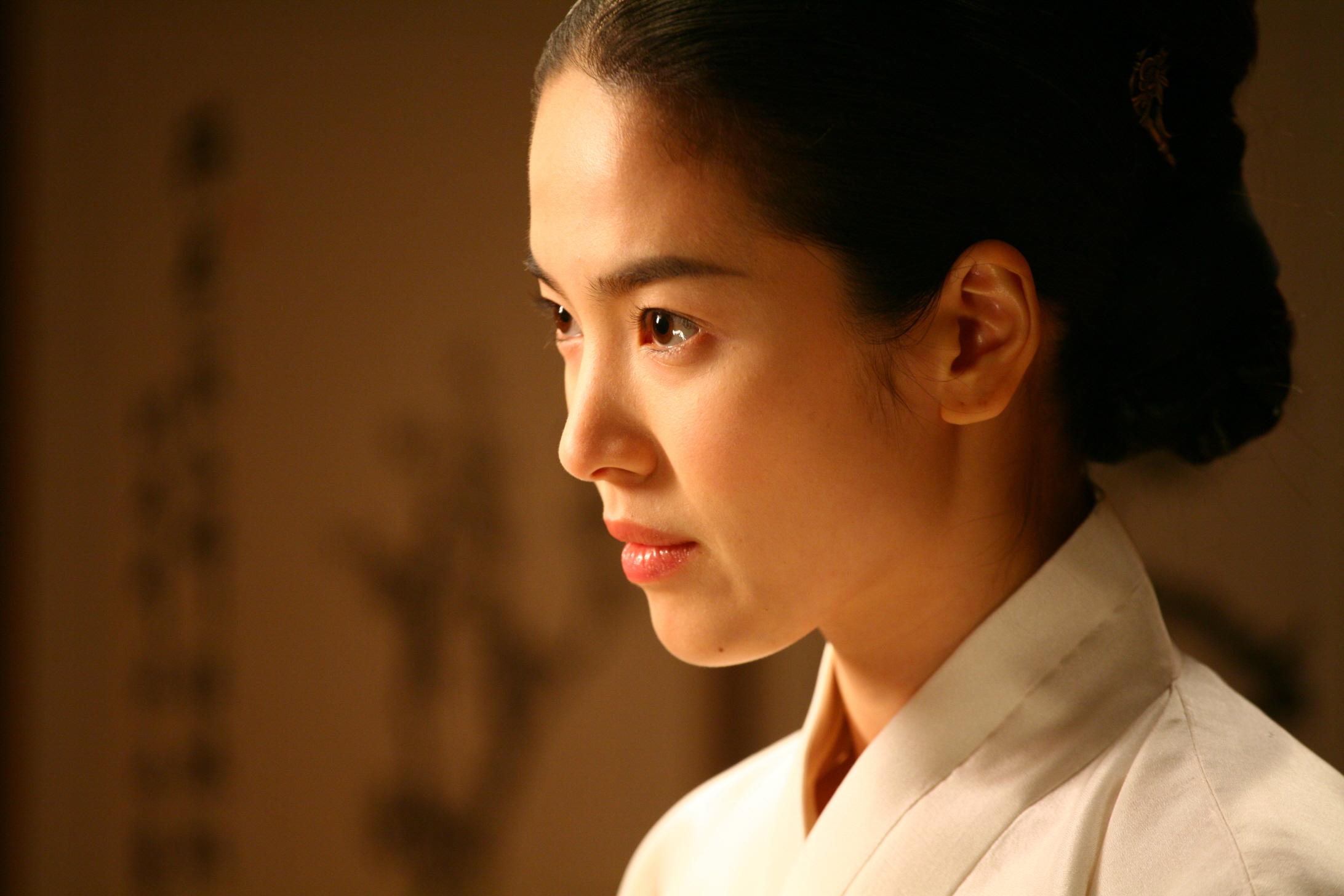 Still of Hye-kyo Song in Hwang Jin-yi (2007)
