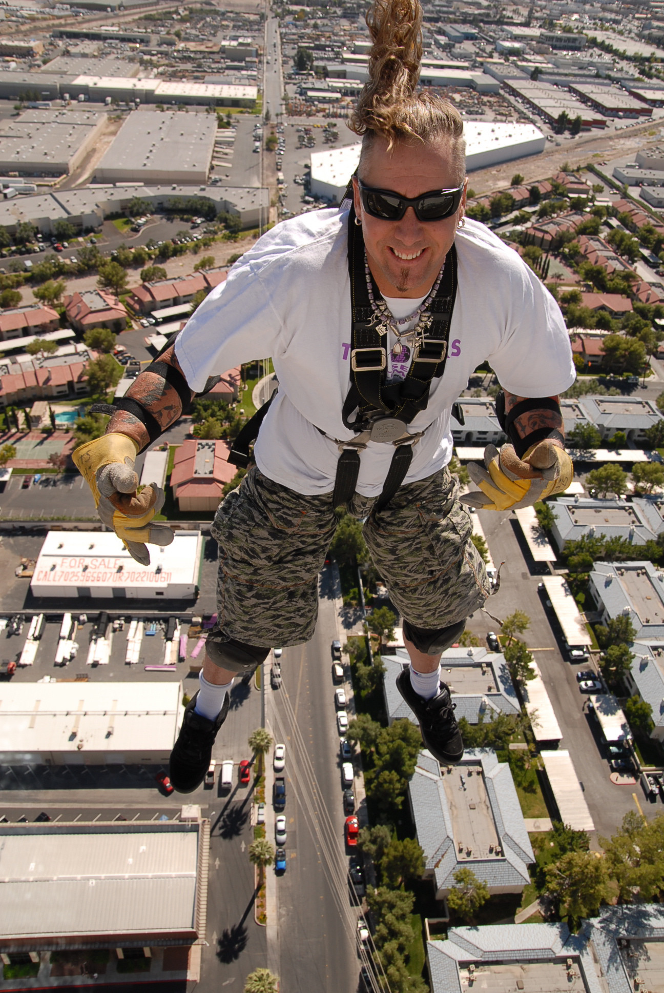 Stunt Coordinator Rich Hopkins testing a 400' Decender stunt for Richard Branson Stunt - Palms Hotel & Casino - Las Vegas