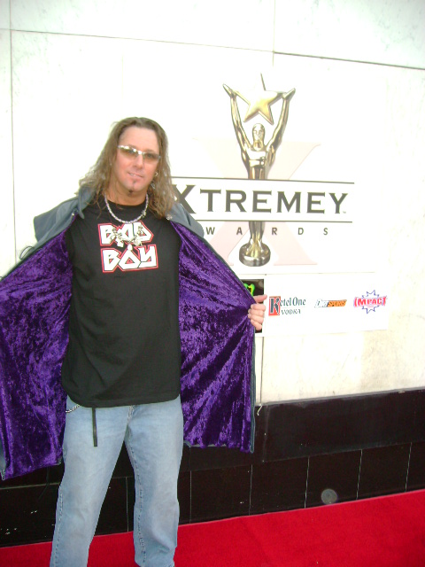 Action Sports Pioneer, Rich Hopkins rocks the purple velvet at the 2007 Xtremey Awards