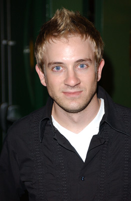 Tom Lenk at event of Kiss the Bride (2002)
