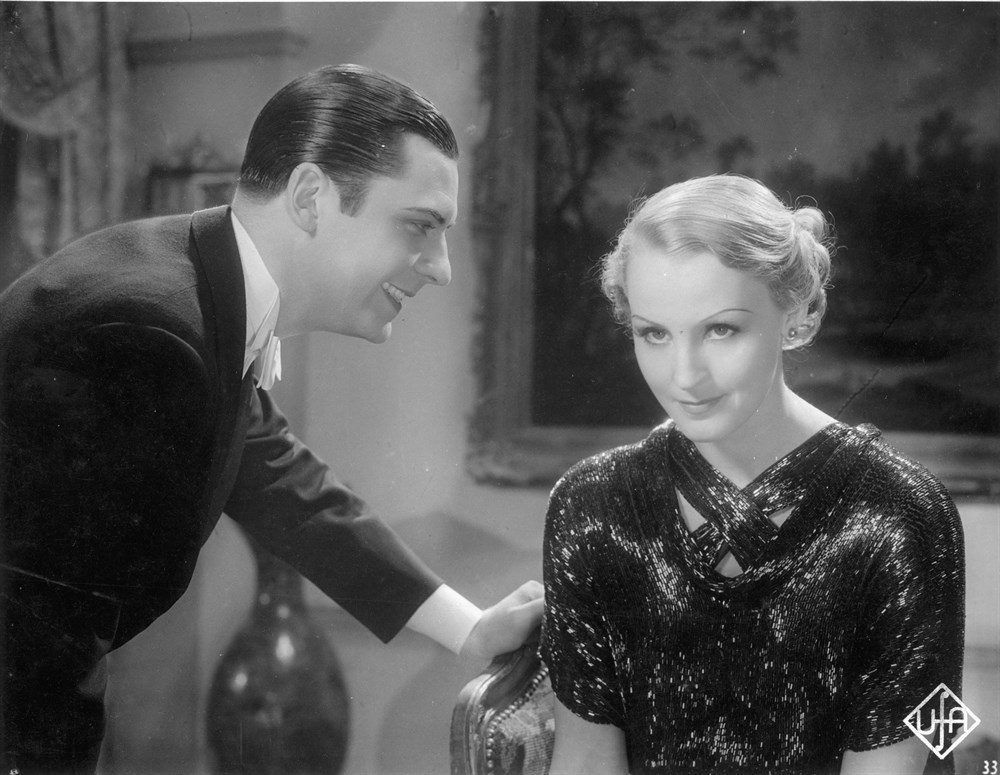 Still of Brigitte Helm and Raymond Rouleau in Vers l'abîme (1934)
