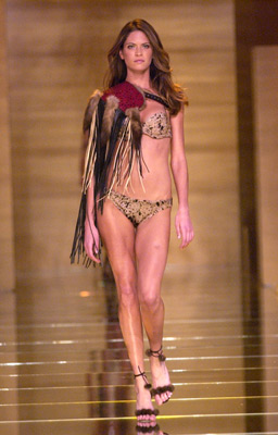 Frankie Rayder at event of The Victoria's Secret Fashion Show (2002)