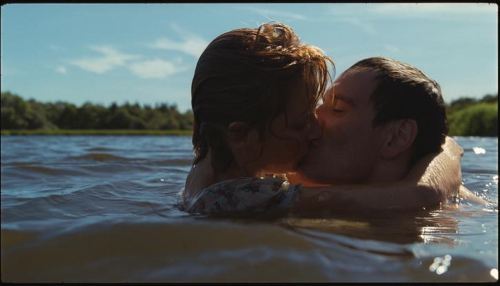 Still of Kelly Reilly and Michael Fassbender in Eden Lake (2008)