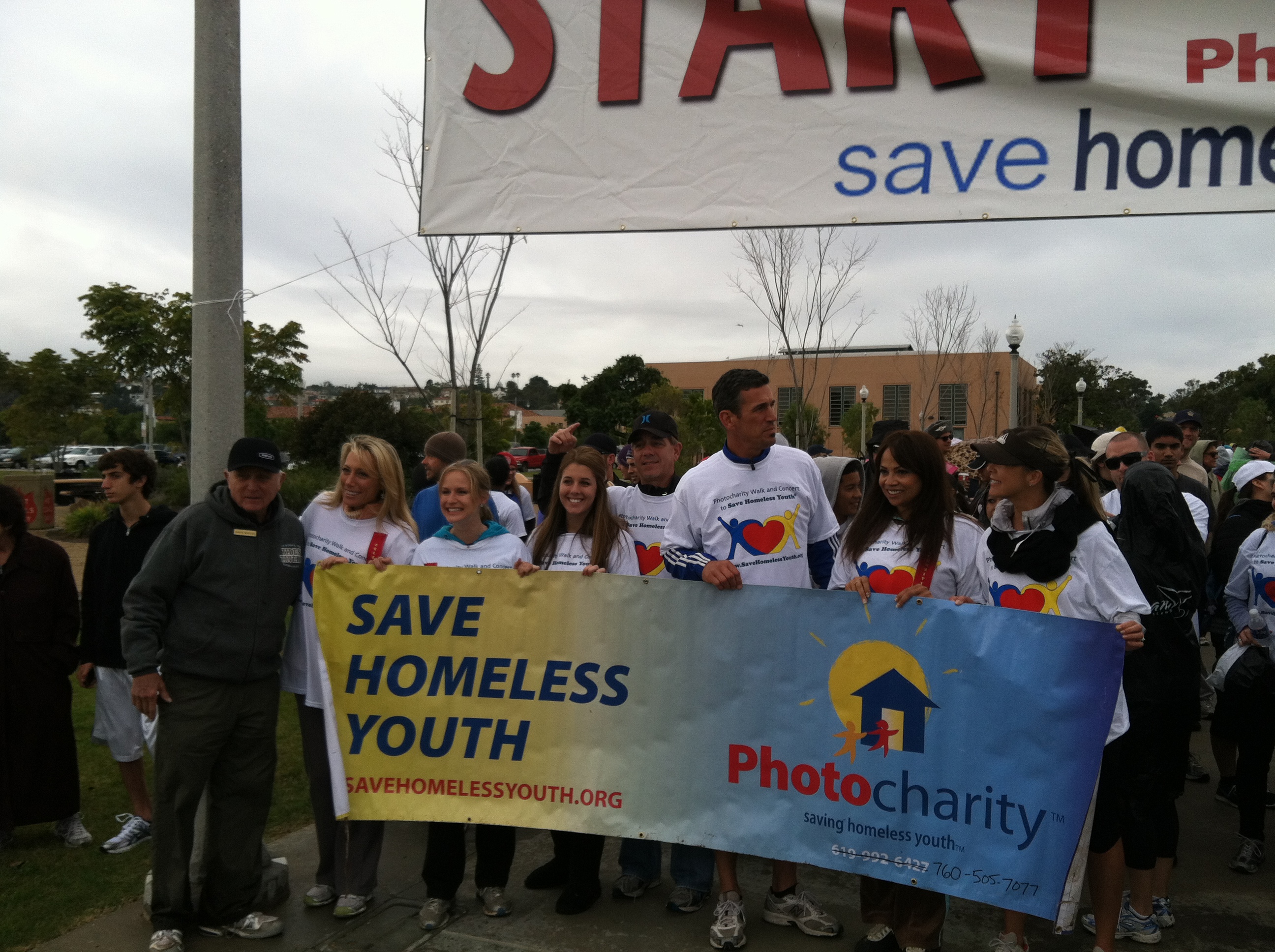 Photocharity Walk to Save Homeless Youth in San Diego