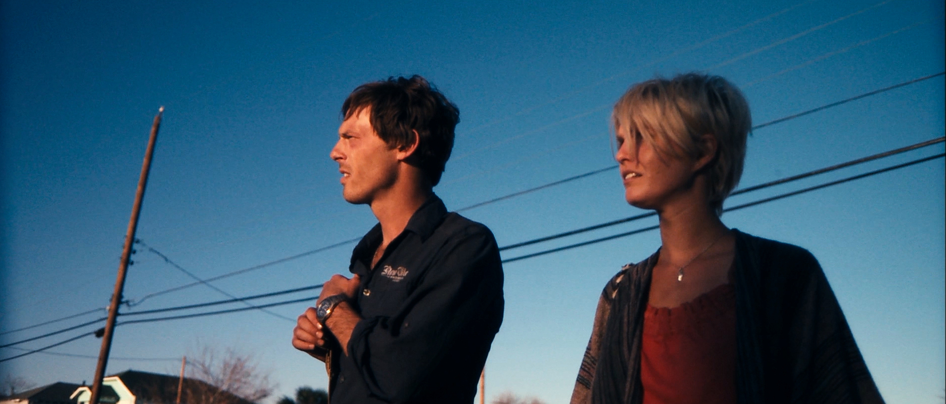 Still of Scoot McNairy and Whitney Able in Monsters (2010)
