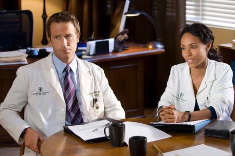 Still of Jada Pinkett Smith and Michael Vartan in Hawthorne (2009)