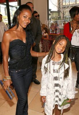 Jada Pinkett Smith and Willow Smith at event of Kit Kittredge: An American Girl (2008)