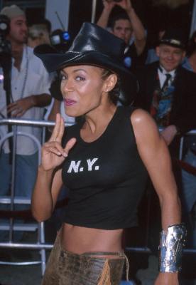 Jada Pinkett Smith at event of Laukiniai Laukiniai Vakarai (1999)