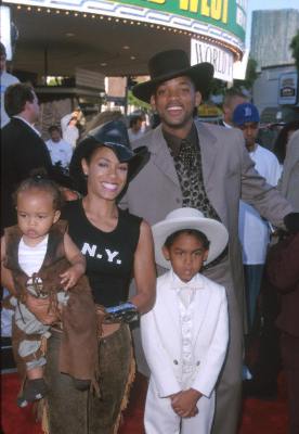 Will Smith and Jada Pinkett Smith at event of Laukiniai Laukiniai Vakarai (1999)