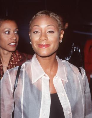 Jada Pinkett Smith at event of Woo (1998)