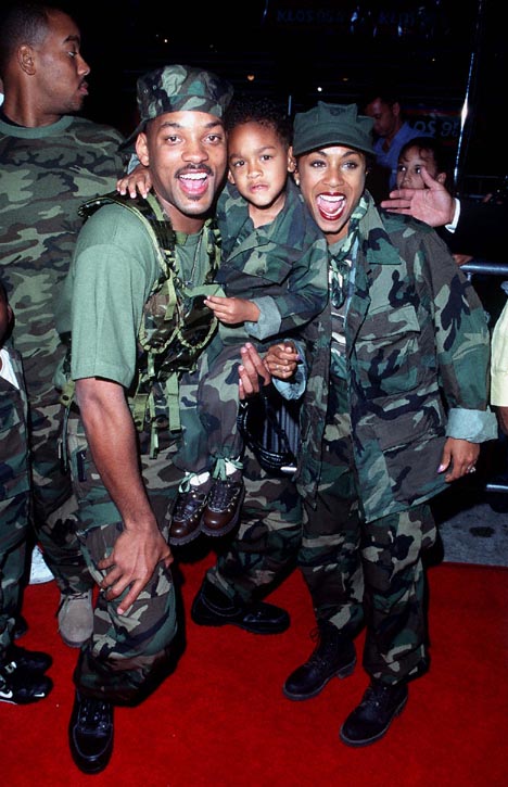 Will Smith and Jada Pinkett Smith at event of Nepriklausomybes diena (1996)