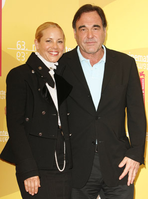 Oliver Stone and Maria Bello at event of World Trade Center (2006)