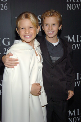 Jenna Boyd and Cayden Boyd at event of The Missing (2003)
