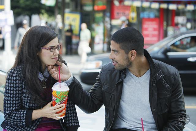 Still of Adam Rodriguez and America Ferrera in Ugly Betty (2006)