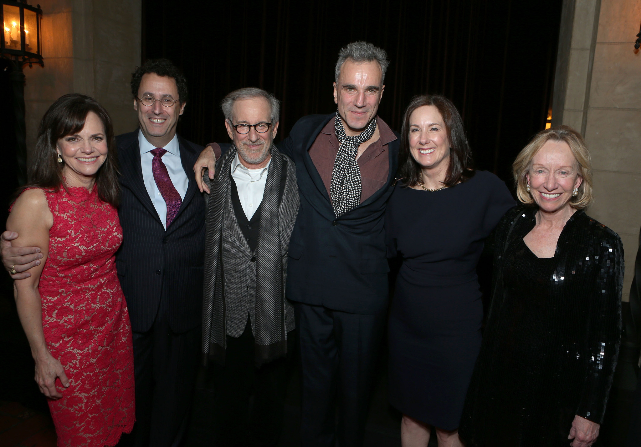 Steven Spielberg, Daniel Day-Lewis, Sally Field, Kathleen Kennedy, Doris Kearns Goodwin and Tony Kushner at event of Linkolnas (2012)