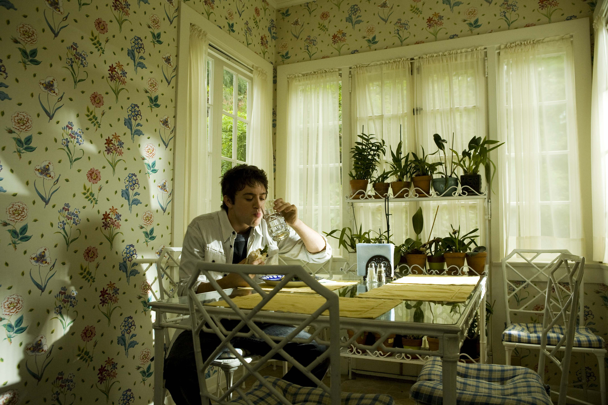 Still of Johnny Pacar in Love Hurts (2009)