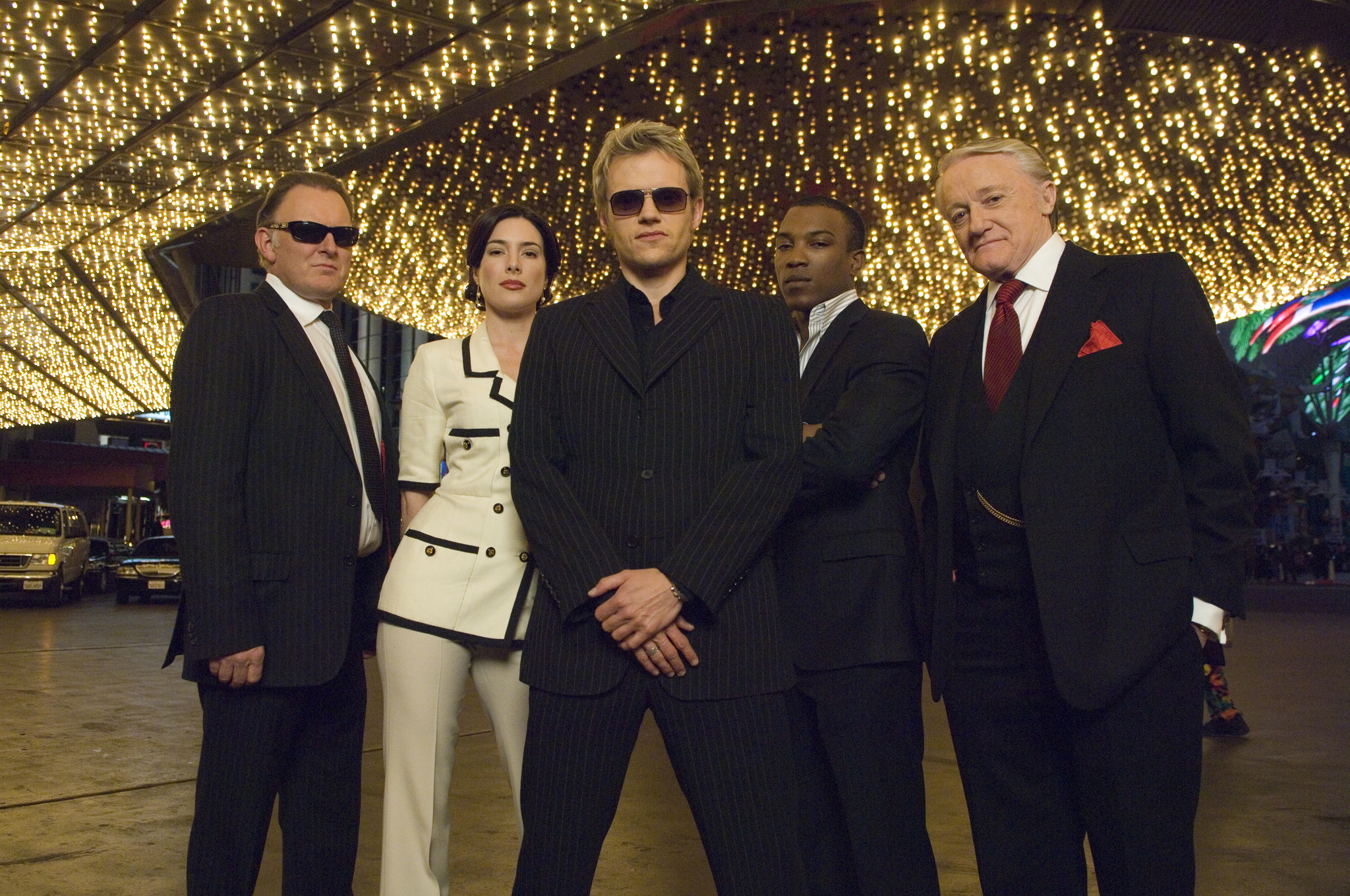 Still of Robert Vaughn, Robert Glenister, Ashley Walters, Marc Warren and Jaime Murray in Hustle (2004)