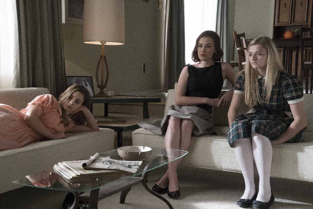 Still of Dominique McElligott, Jacqueline Doke and Abbie Gayle in The Astronaut Wives Club (2015)