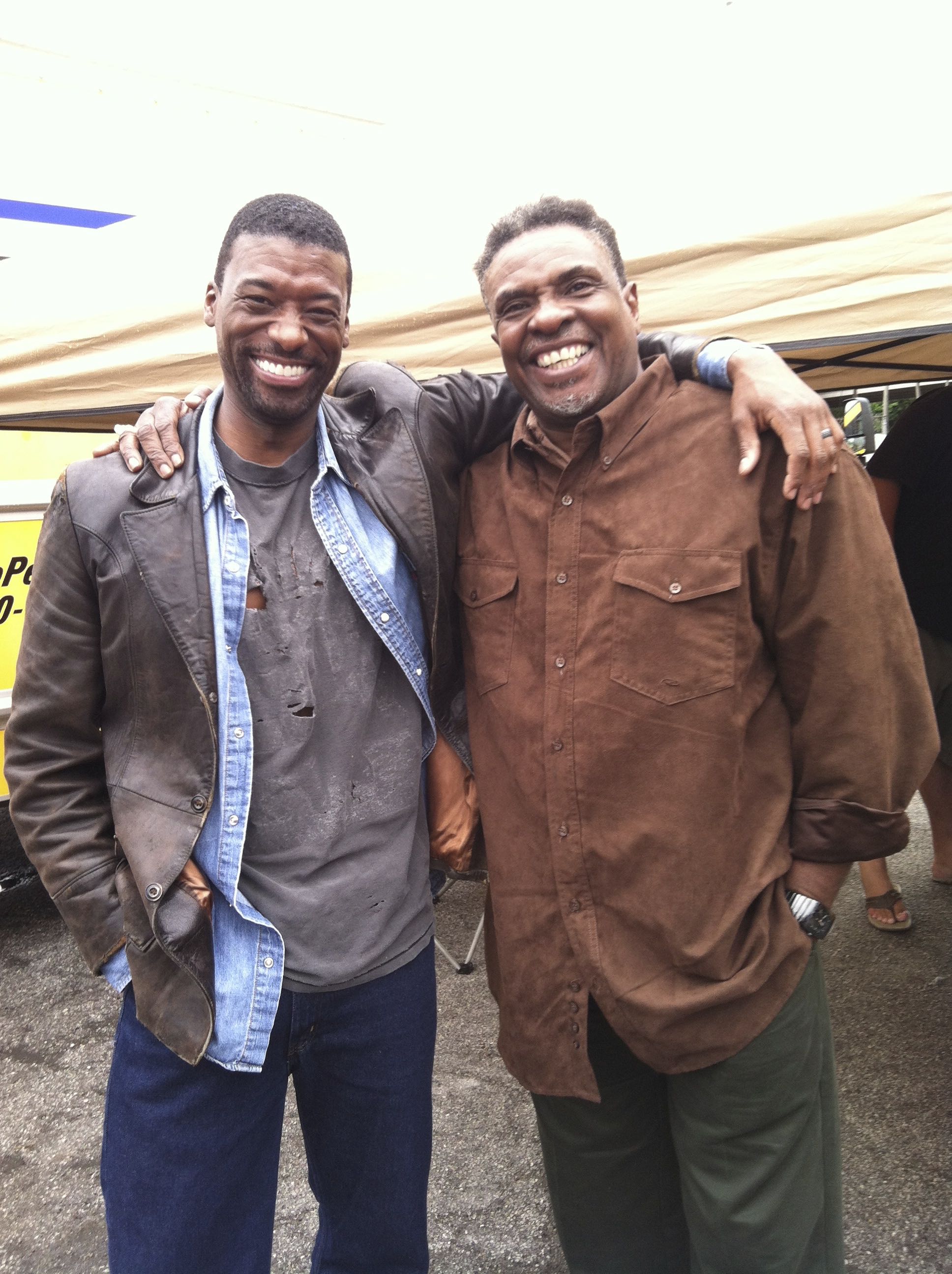 Moe Irvin and Keith David on set as father and son on set of Dutchbook .