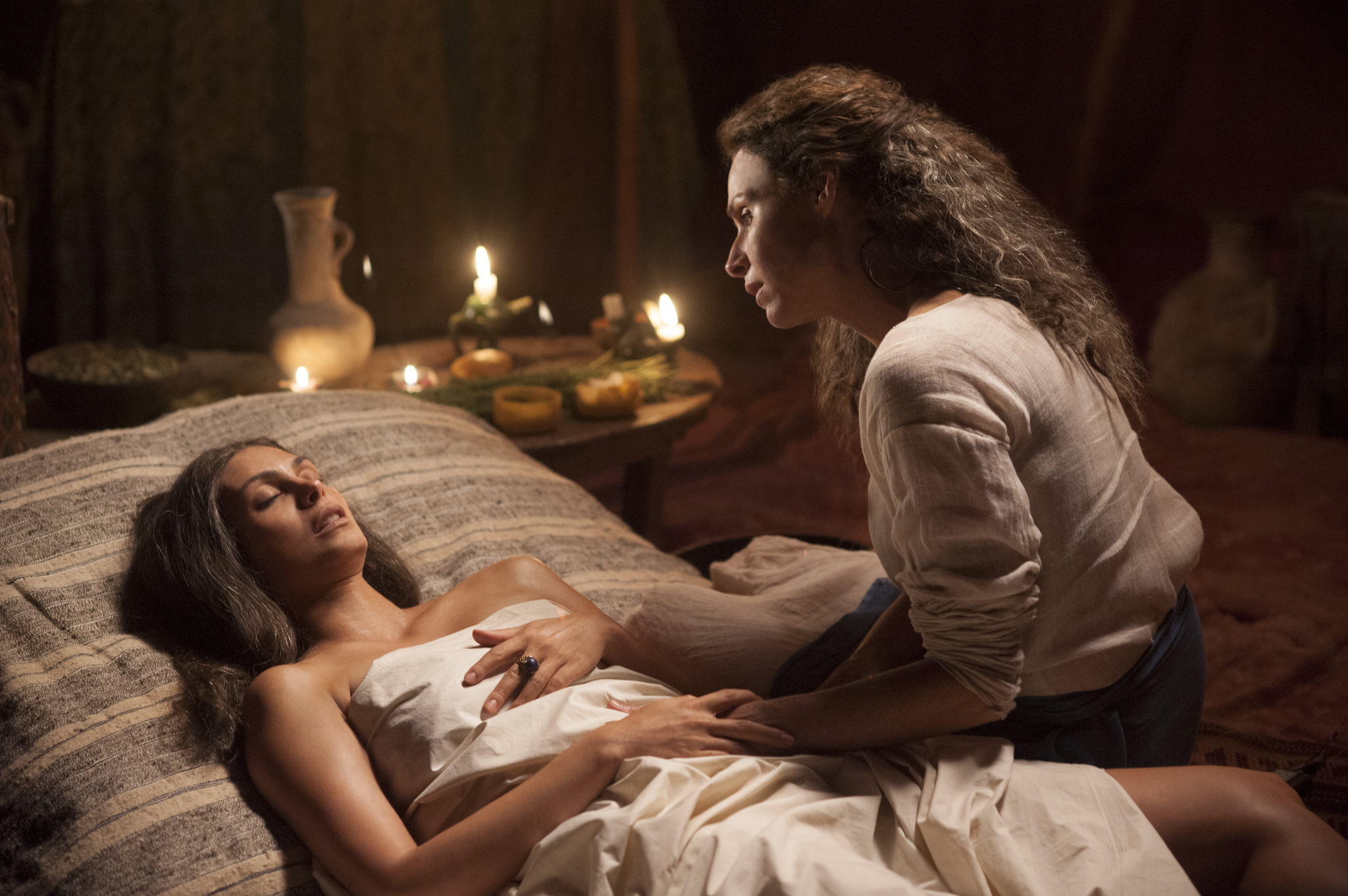 Still of Minnie Driver and Morena Baccarin in The Red Tent (2014)