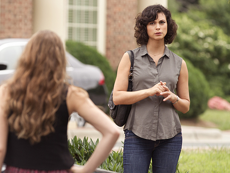 Still of Morena Baccarin and Jessica Brody in Tevyne: Uh... Oh... Ah... (2013)