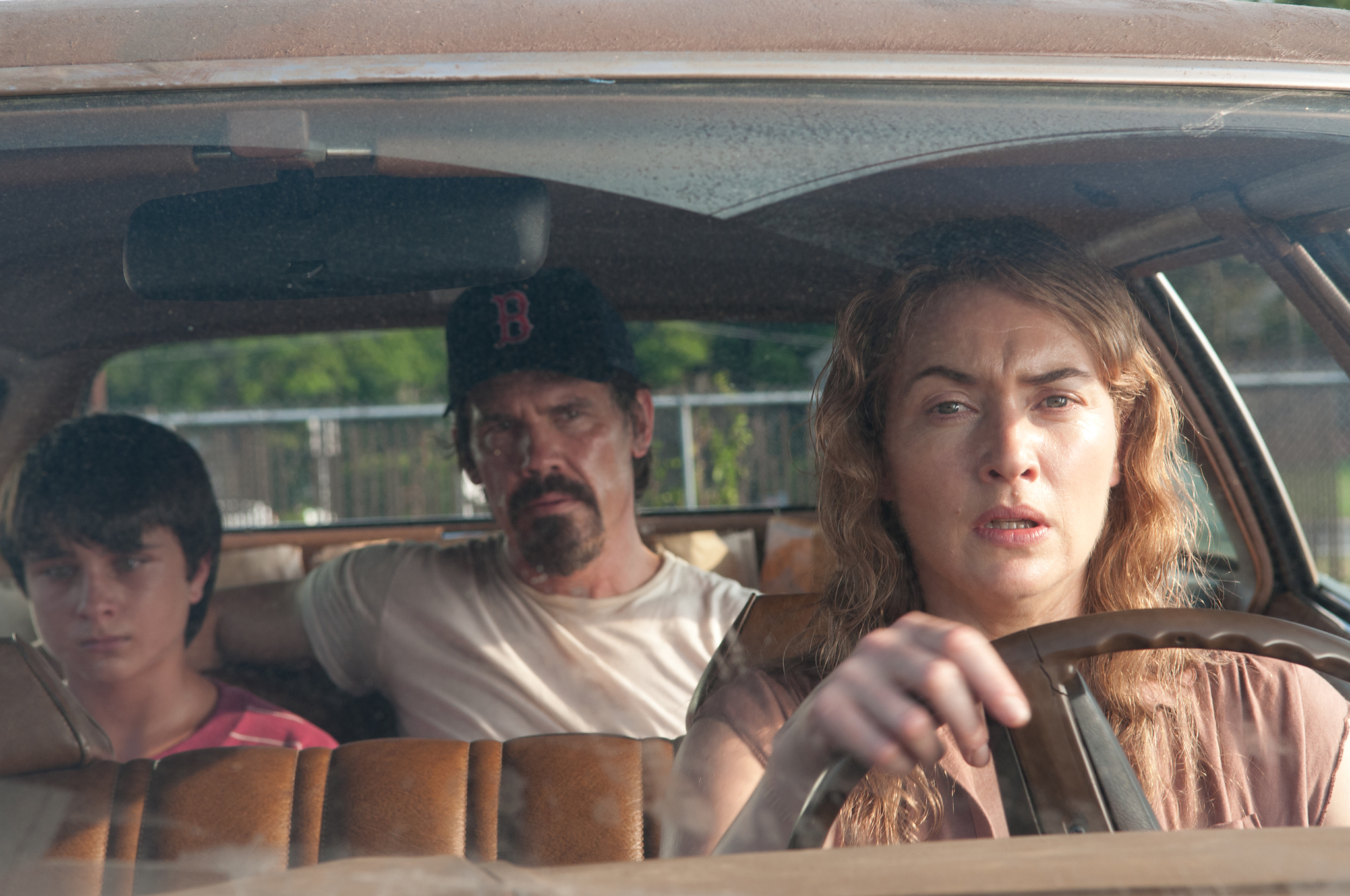 Still of Kate Winslet, Josh Brolin and Gattlin Griffith in Labor Day (2013)