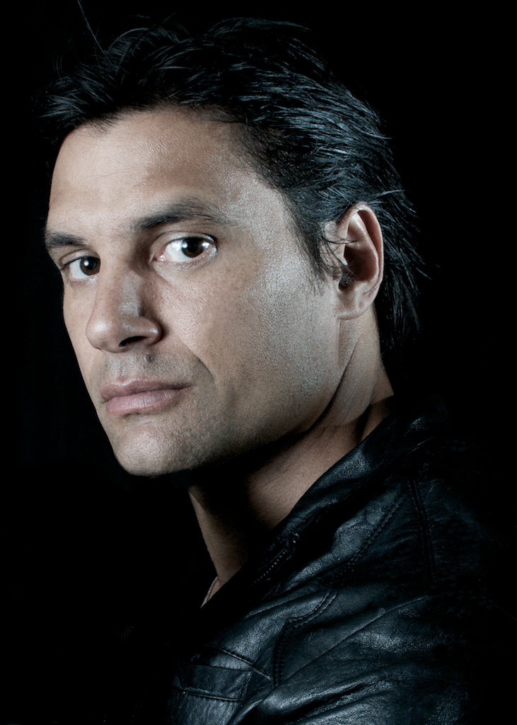 Manu Bennett