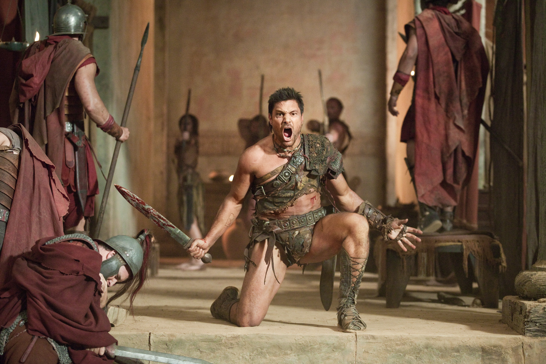 Still of Manu Bennett, Ditch Davey and Barry Duffield in Spartacus: Blood and Sand (2010)