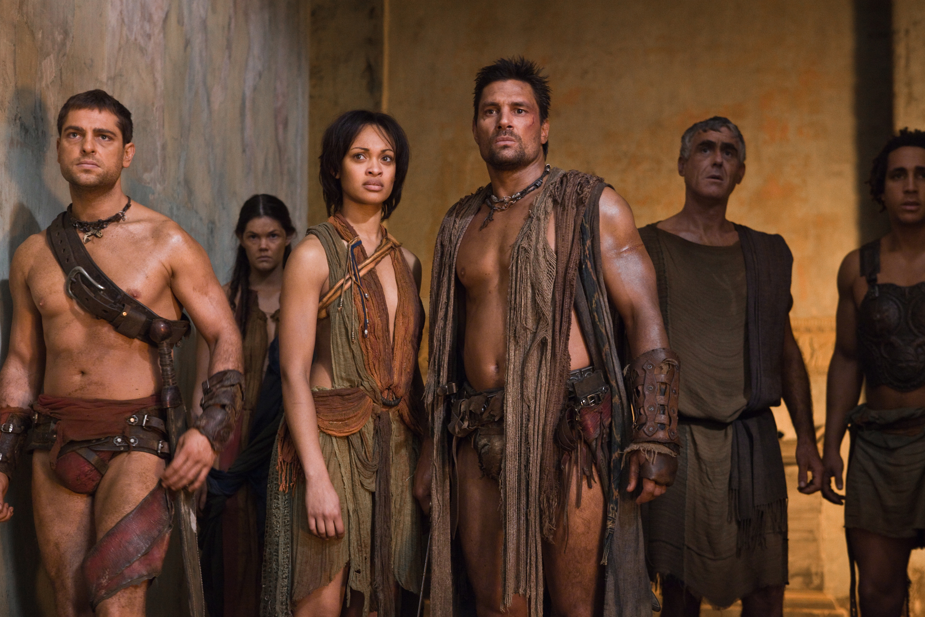 Still of Manu Bennett and Cynthia Addai-Robinson in Spartacus: Blood and Sand (2010)