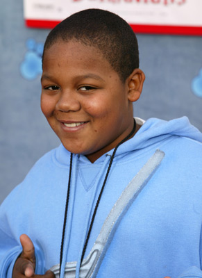 Kyle Massey at event of 101 Dalmatians II: Patch's London Adventure (2003)