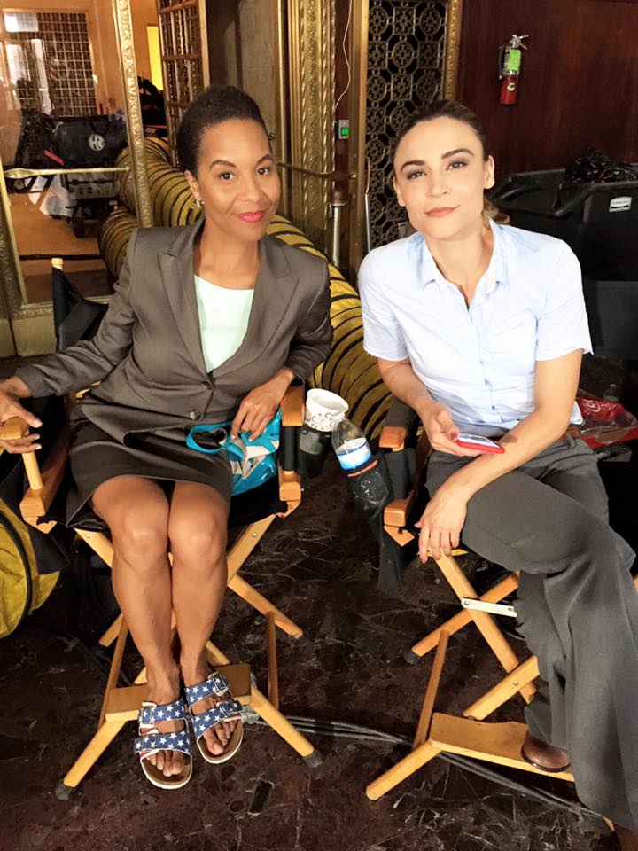 Actresses Shawn Richardz and Samaire Armstrong on the set of 