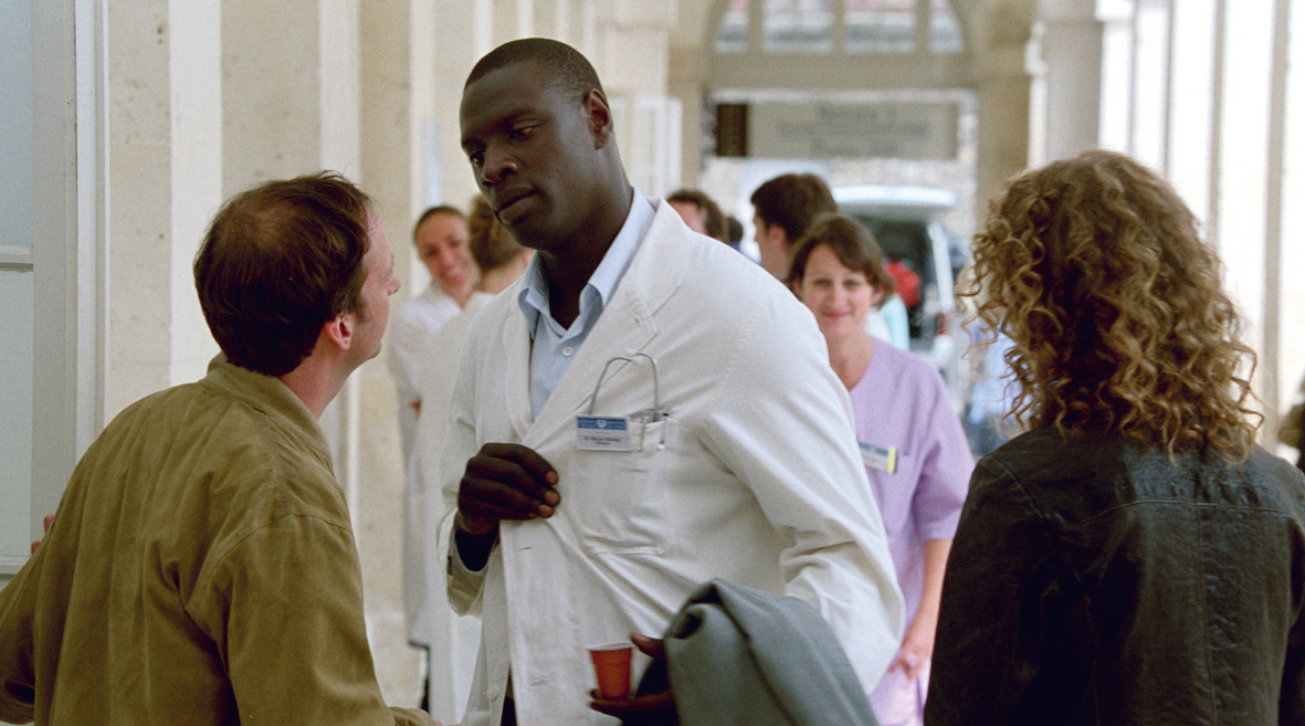 Still of Omar Sy in Tellement proches (2009)