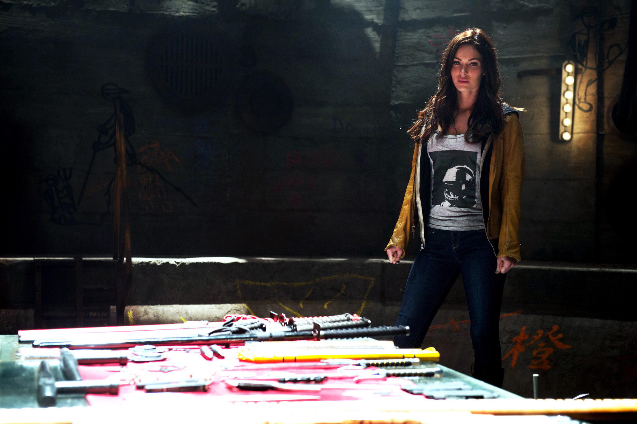 Still of Megan Fox in Vezliukai nindzes (2014)