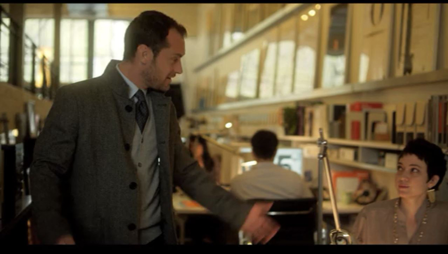 Still from Side Effects with Jude Law.