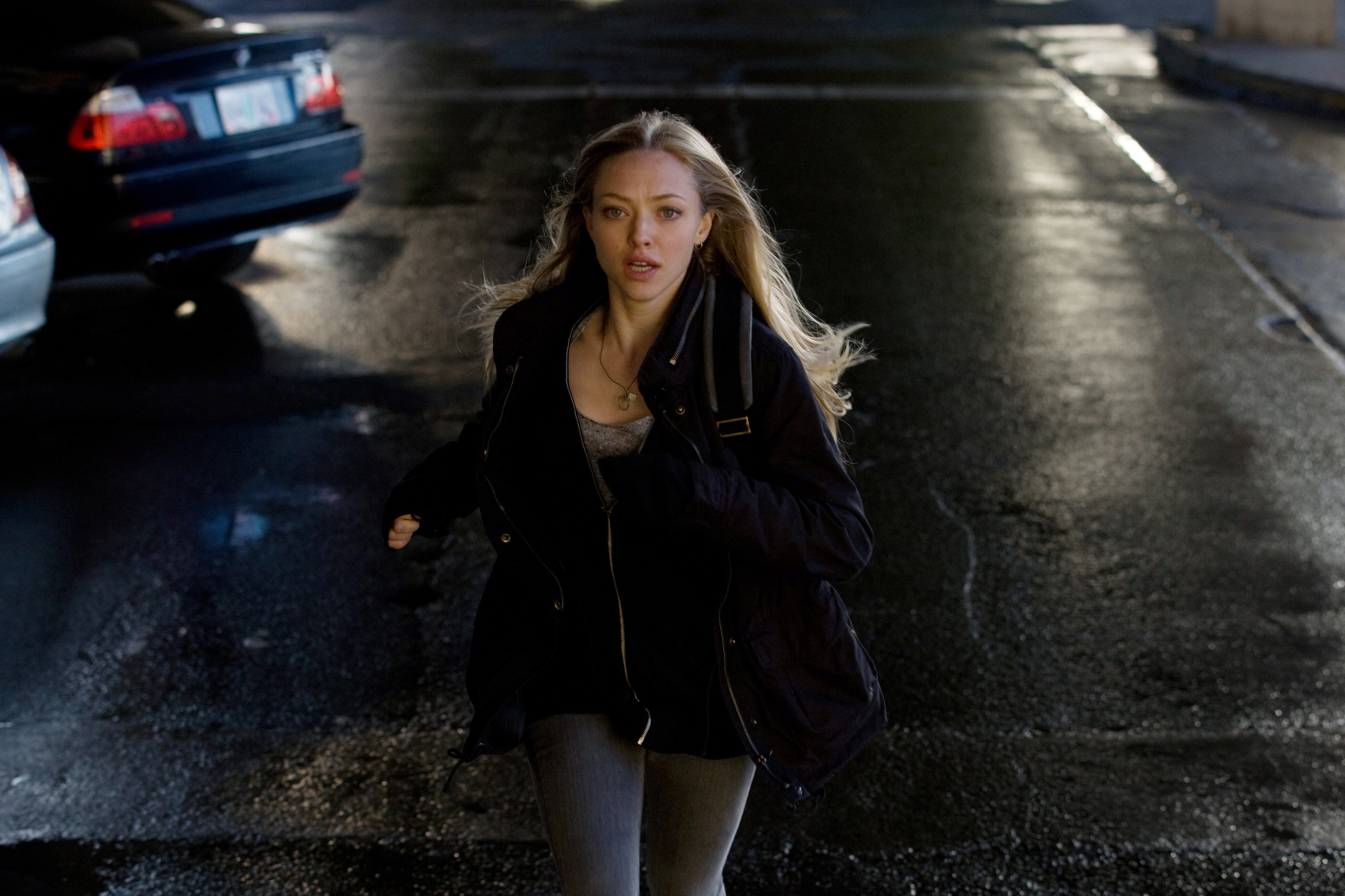 Still of Amanda Seyfried in 12 vilties valandu (2012)