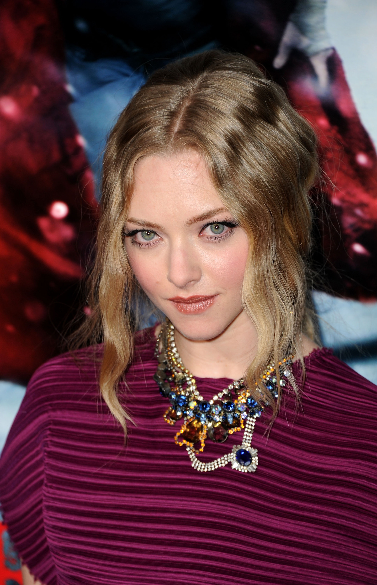 Amanda Seyfried at event of Raudonkepuraite (2011)