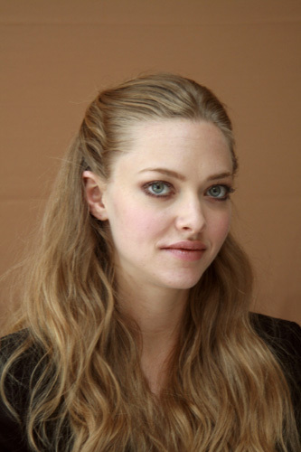 Amanda Seyfried 03-05-2011