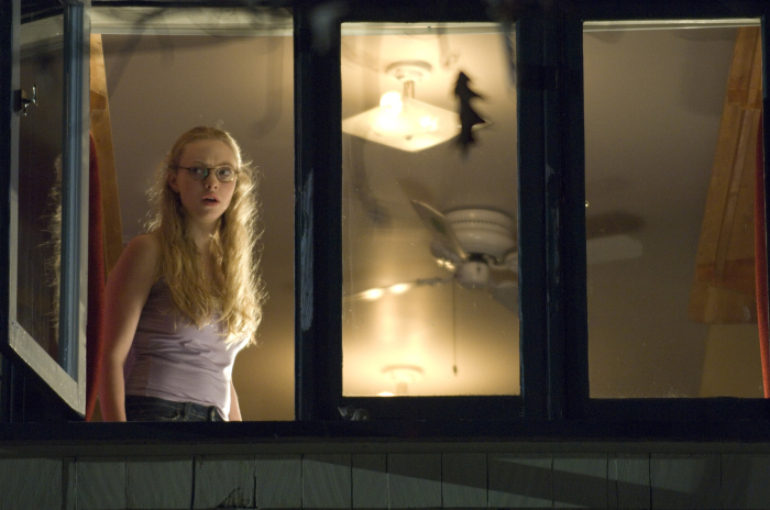 Still of Amanda Seyfried in Dzeniferes kunas (2009)