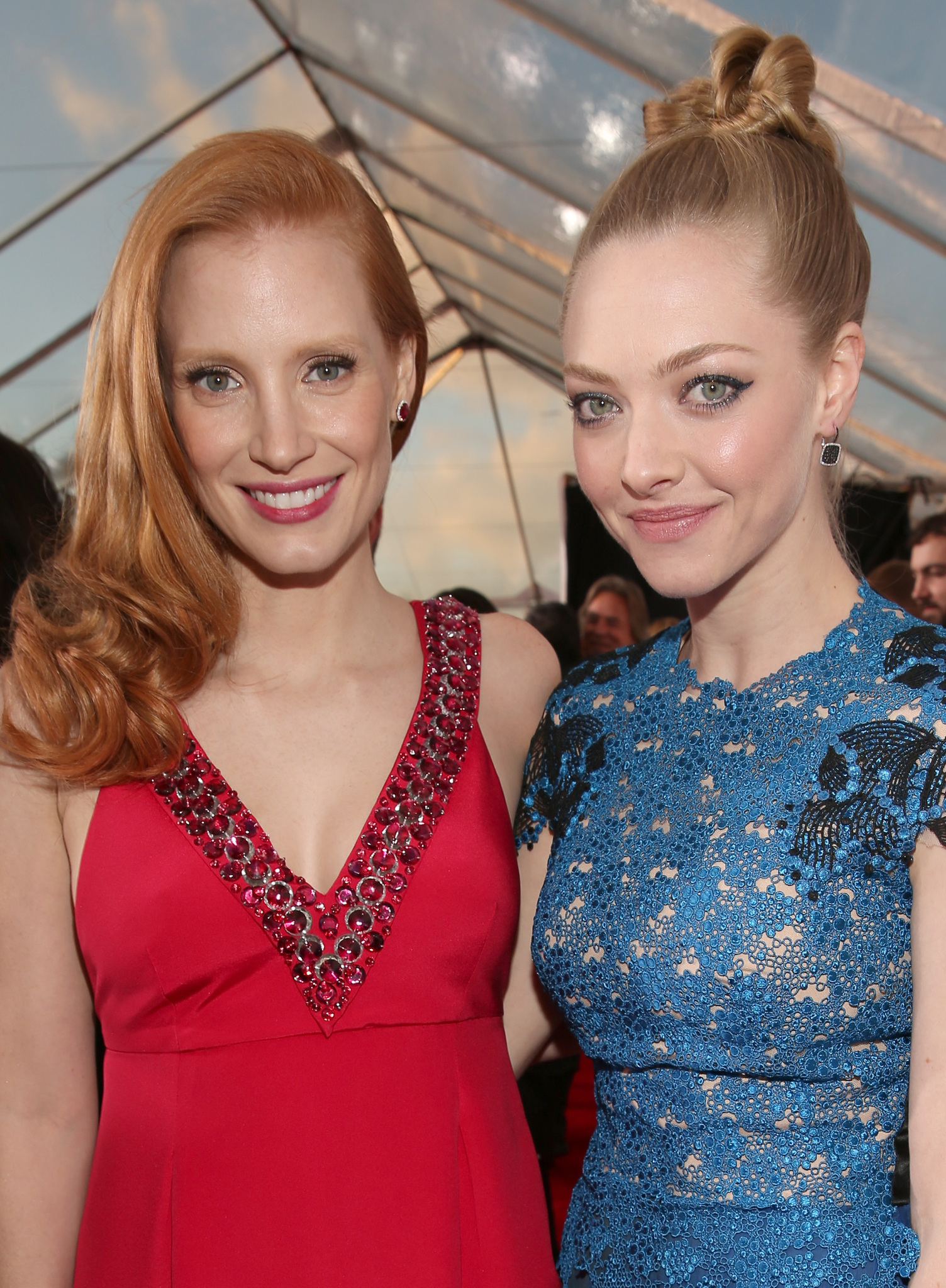 Amanda Seyfried and Jessica Chastain