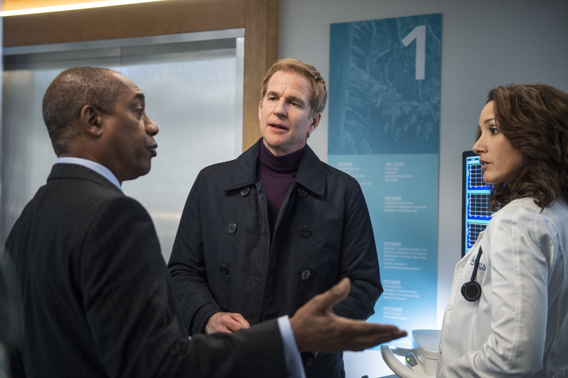 Still of Matthew Modine, Jennifer Beals and Joe Morton in Proof (2015)